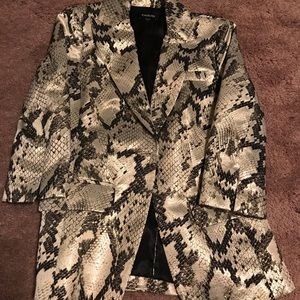 Bebe blazer size 6